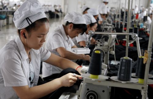 中國工廠工時(shí)困境 為何8小時(shí)雙休制難落實(shí)與典當(dāng)業(yè)務(wù)的關(guān)聯(lián)分析